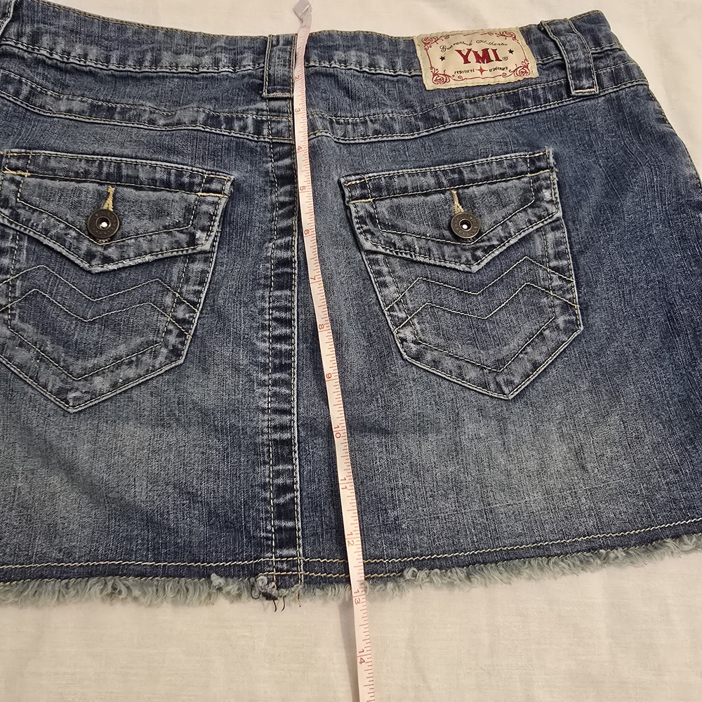 YMI Classic Denim Women's Jeans - Picture 10 of 15